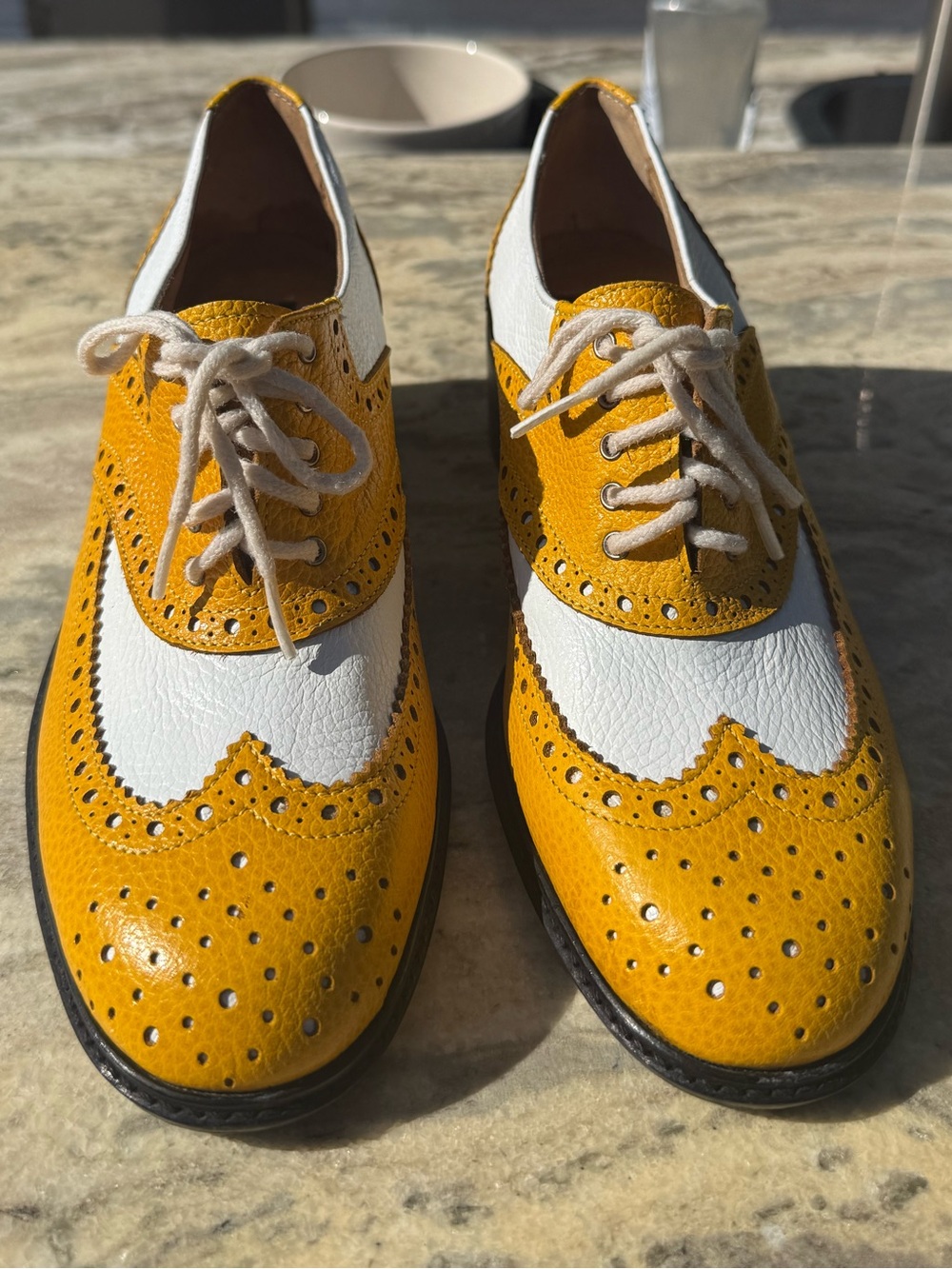 Vintage Kenneth Cole New York Made in Italy Yellow White Leather Oxford Shoes